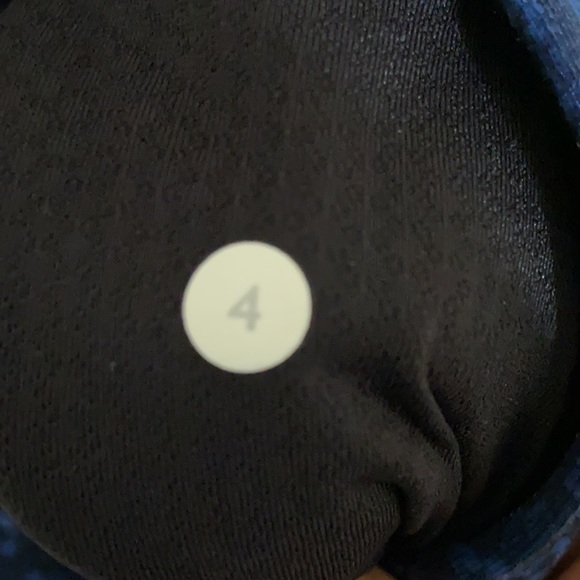 Lululemon H'Om Run Jacket - Picture 4 of 11